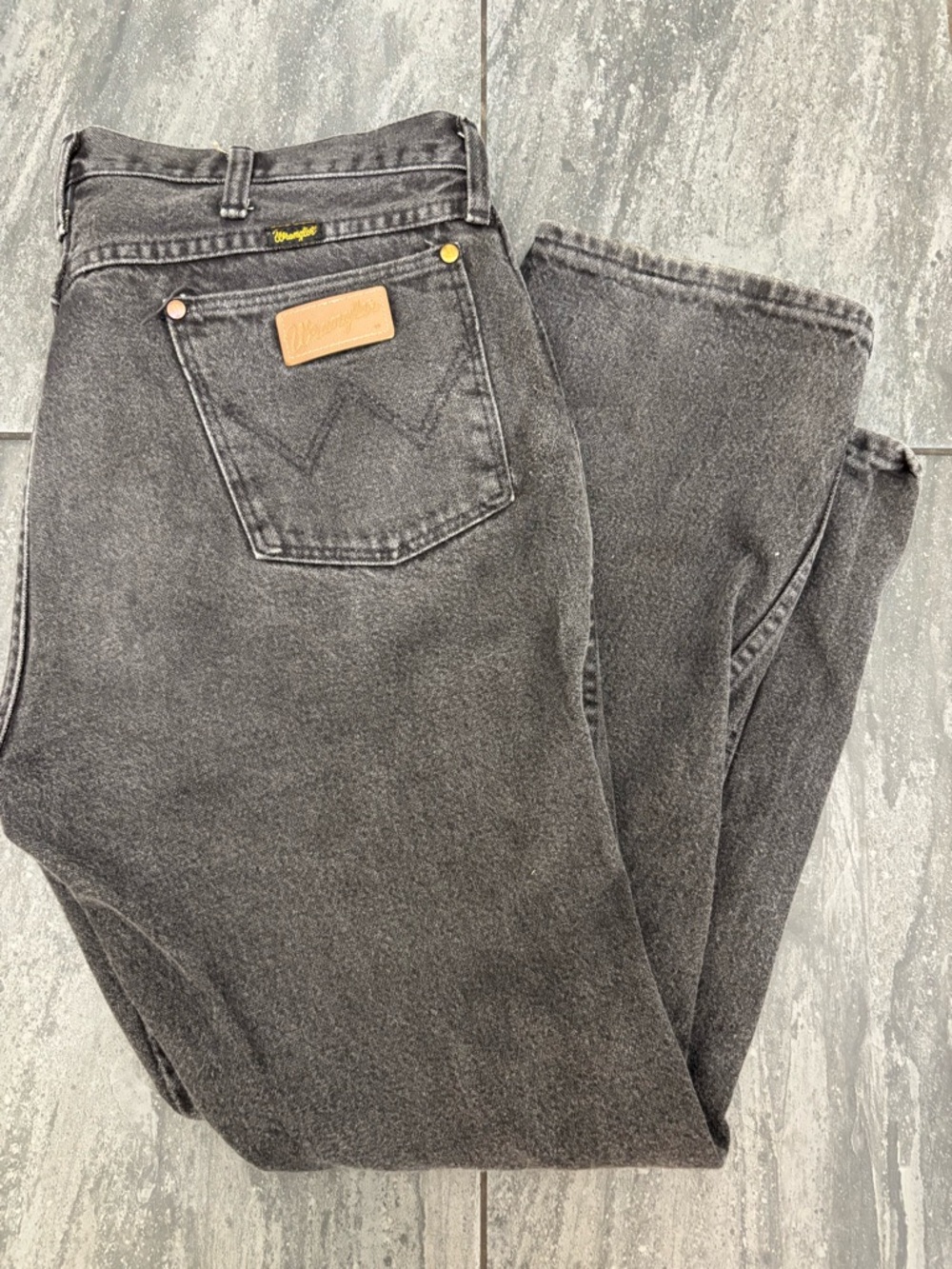 Vintage Wrangler Jeans - fit 36x30 - grey - made in USA